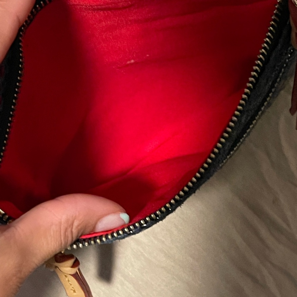 DOONEY & BOURKE - Picture 6 of 6